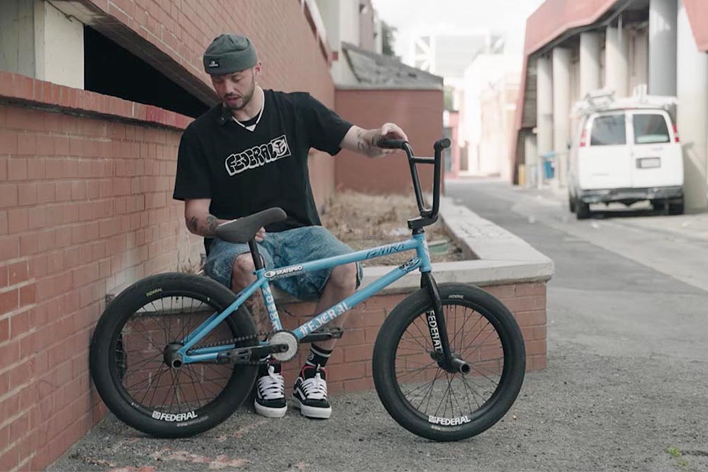 Joe Jarvis - V2 Bike Check video