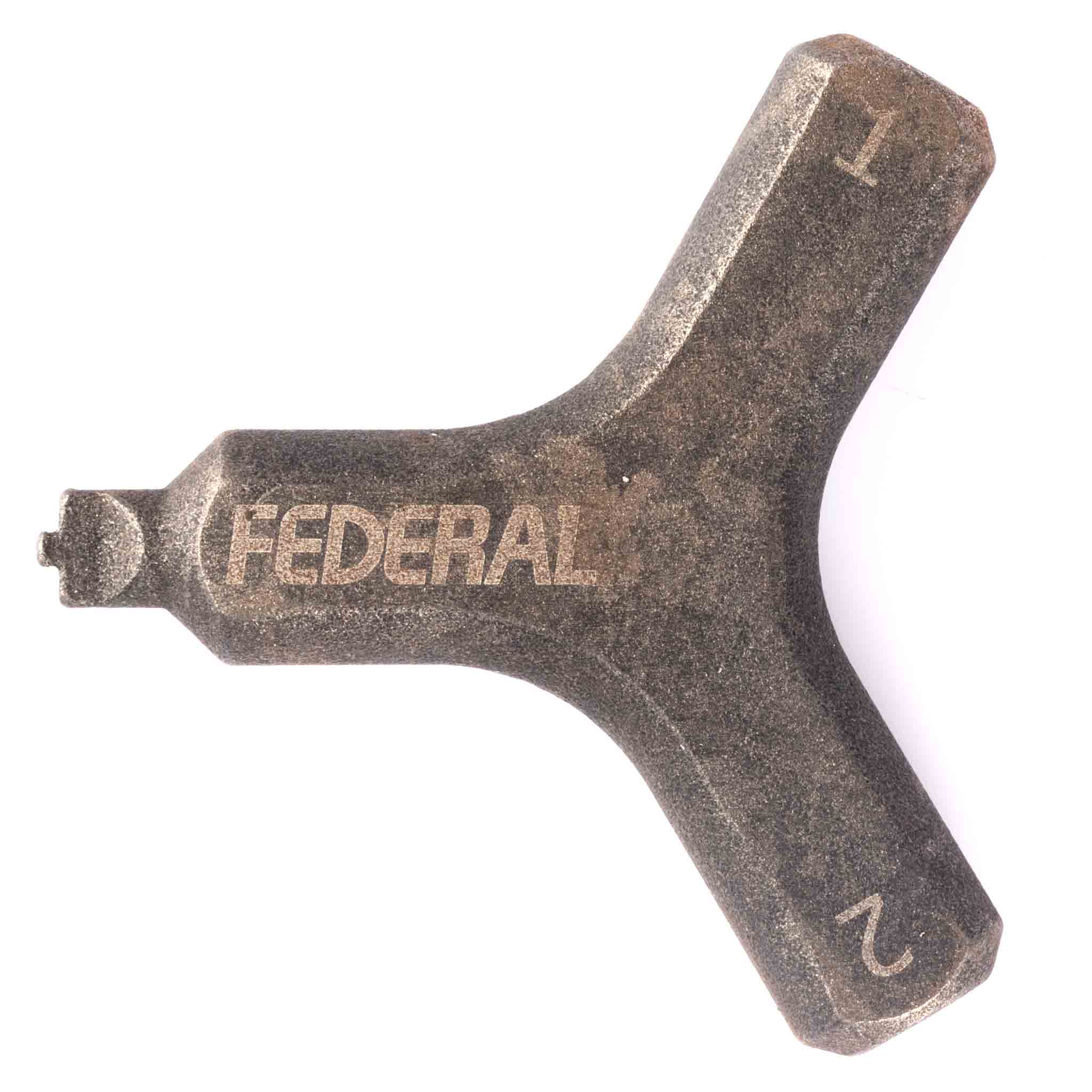 distressed black federal spoke key front